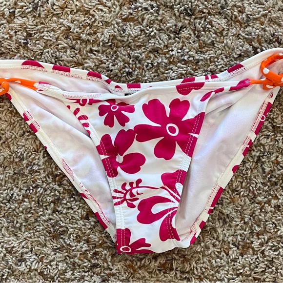 Women’s new Old Navy small floral pink & white bikini  bottom w/ orange strings. - Picture 4 of 4
